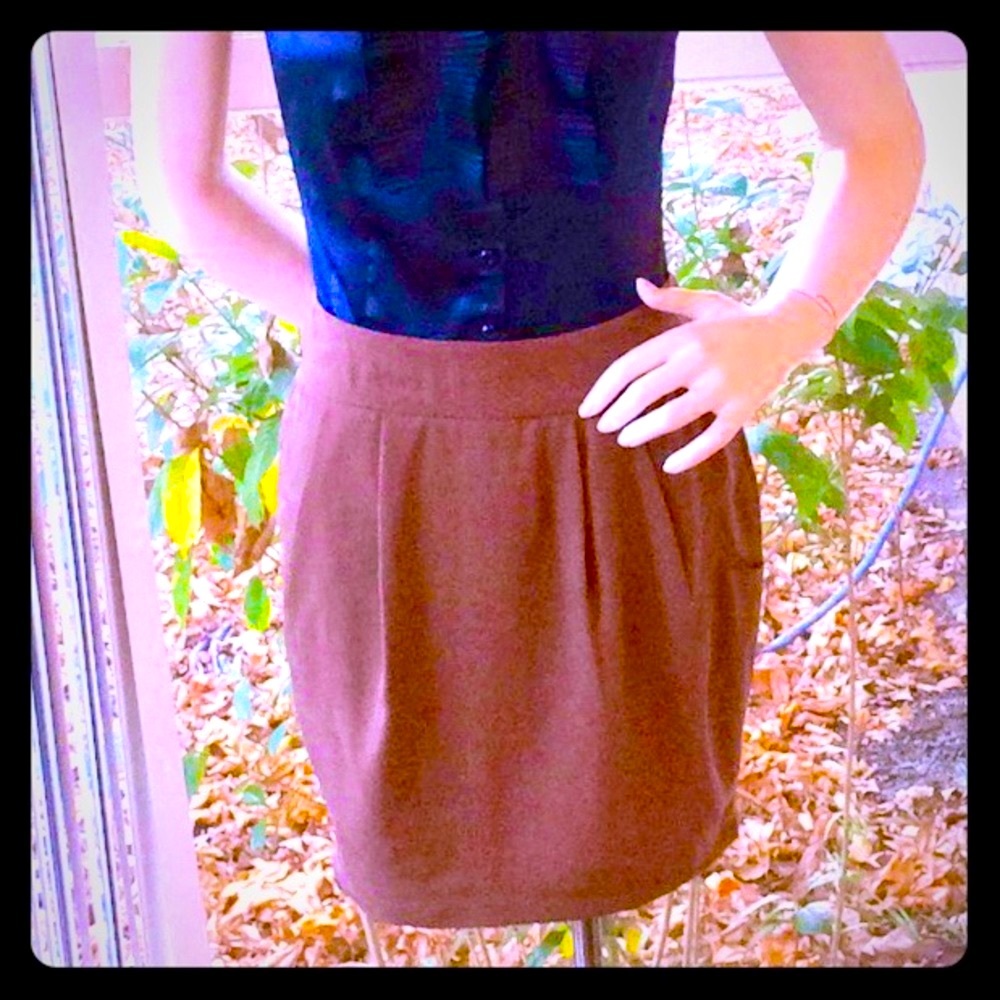 🤎FOREVER 21🤎 ZIP MINI SKIRT W/ POCKETS